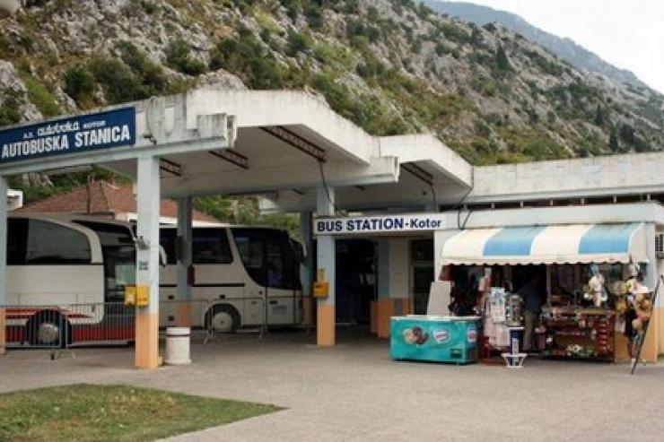 Stazione degli autobus Kotor