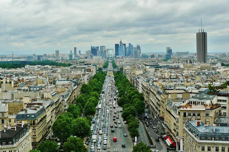 Stazione degli autobus Pariz